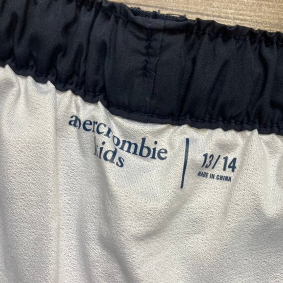 SOLD abercrombie kids shorts 13/14 - Picture 4 of 5
